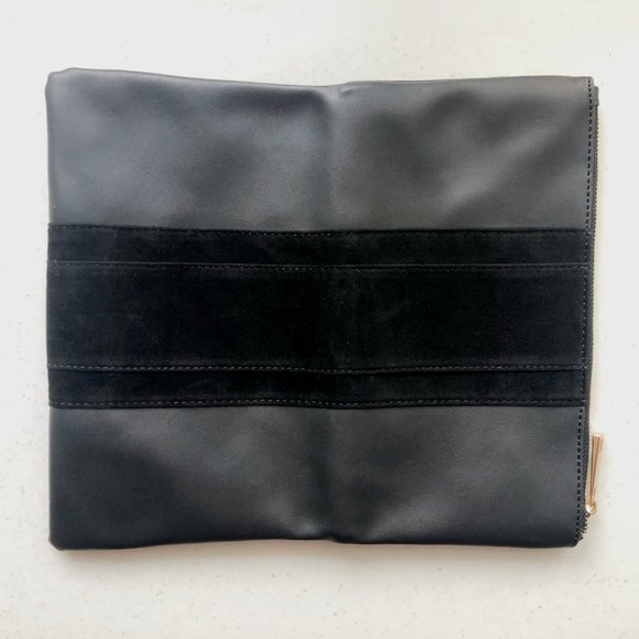 *NWT* Summer & Rose Roni Foldover Clutch - Black - Picture 6 of 9